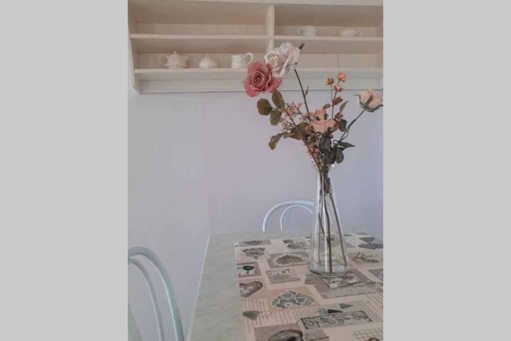 La Pineta - Delightful Small Apartment Near The City Center LʼAquila Exterior foto